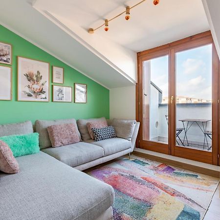 Cozy Studio W/Parking 5 Min Walk From The Bus Stop Milano Exterior foto