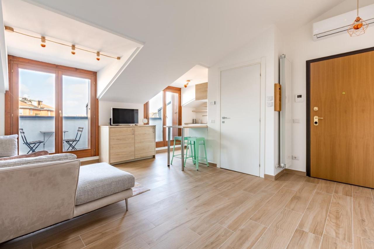 Cozy Studio W/Parking 5 Min Walk From The Bus Stop Milano Exterior foto