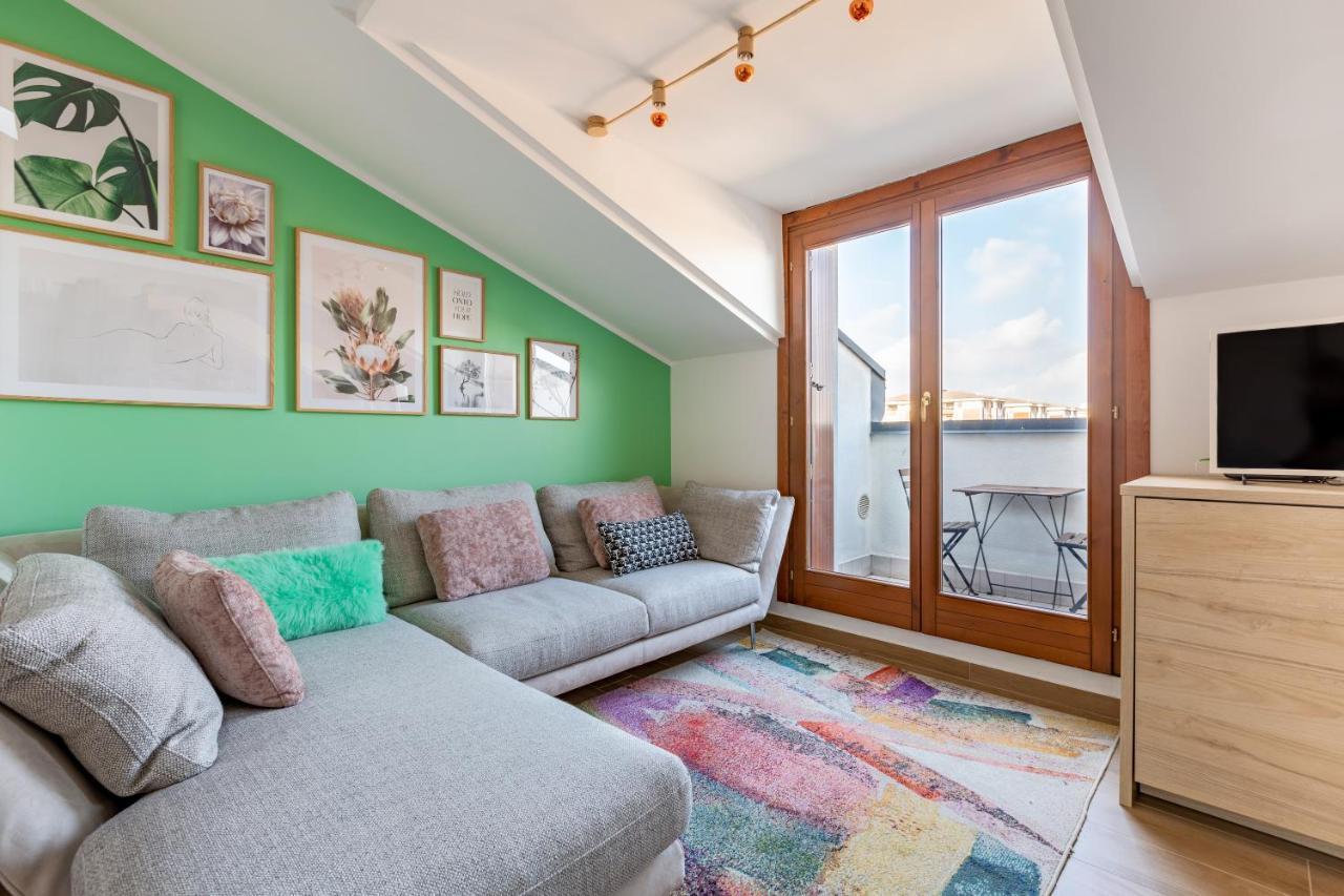 Cozy Studio W/Parking 5 Min Walk From The Bus Stop Milano Exterior foto