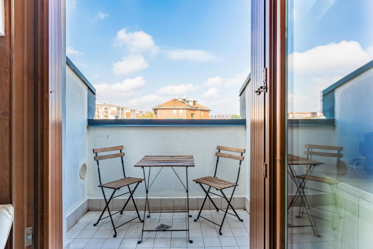 Cozy Studio W/Parking 5 Min Walk From The Bus Stop Milano Exterior foto