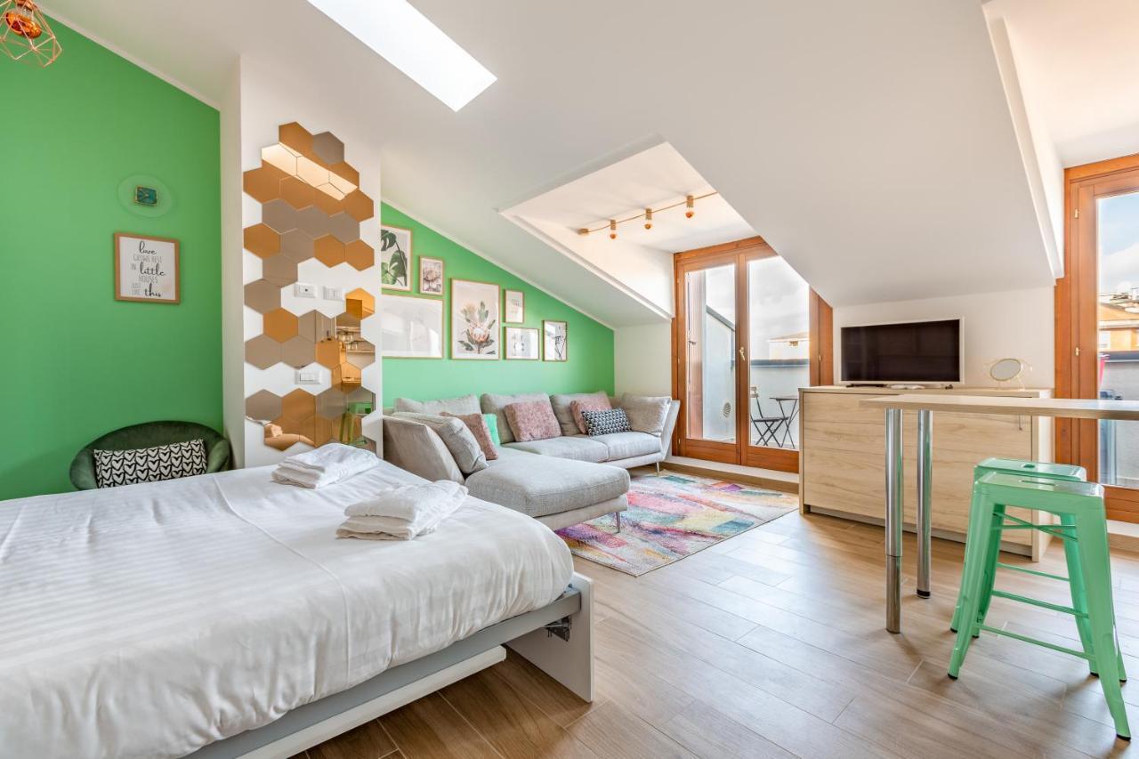 Cozy Studio W/Parking 5 Min Walk From The Bus Stop Milano Exterior foto