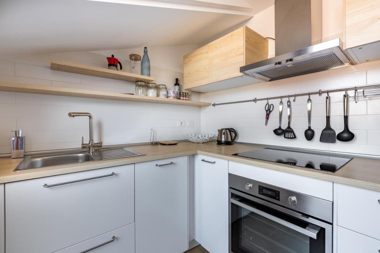 Cozy Studio W/Parking 5 Min Walk From The Bus Stop Milano Exterior foto