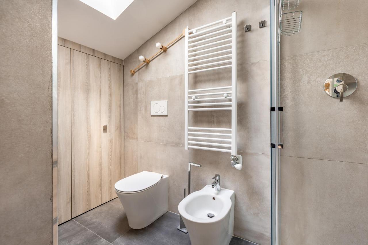 Cozy Studio W/Parking 5 Min Walk From The Bus Stop Milano Exterior foto